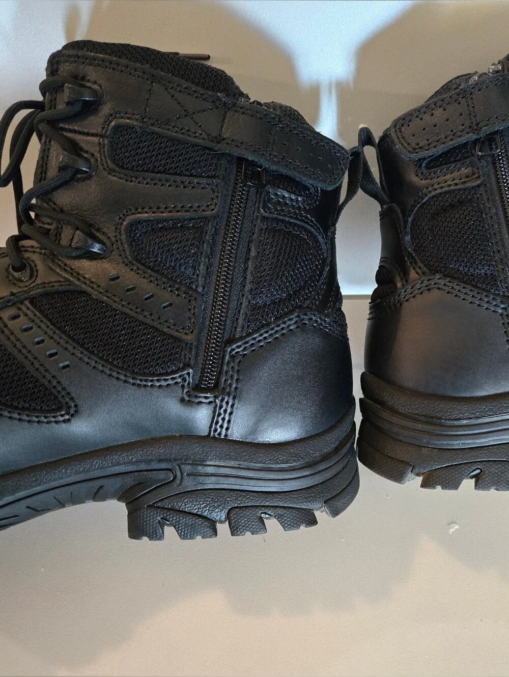 thorogood size 10